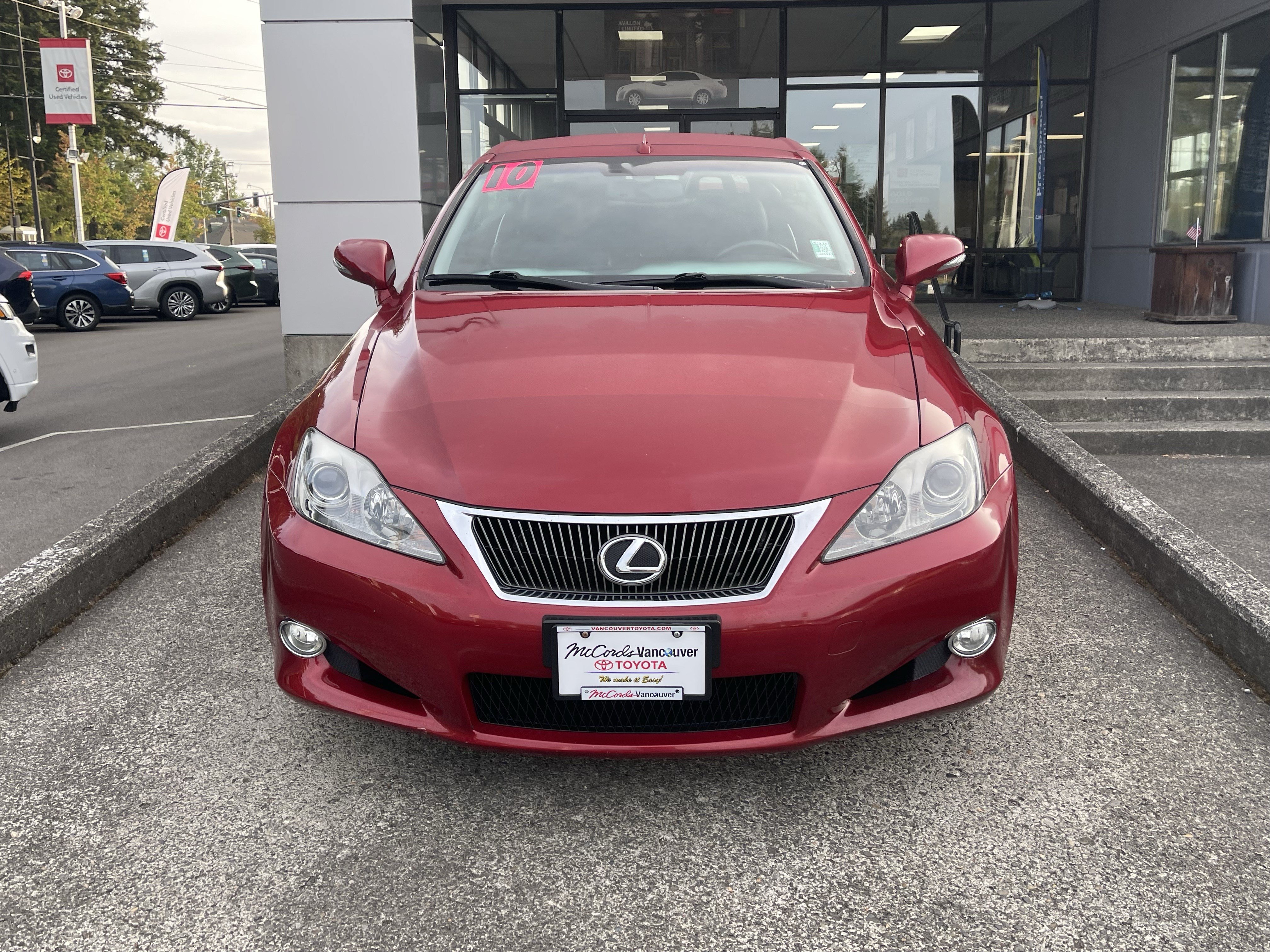 Used 2010 Lexus IS 250C w/ Luxury Pkg RWD image 2