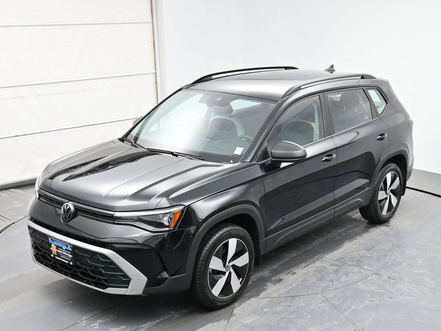 Certified 2025 Volkswagen Taos S w/ Taos Adventure Package (SXB) AWD/4WD image 35