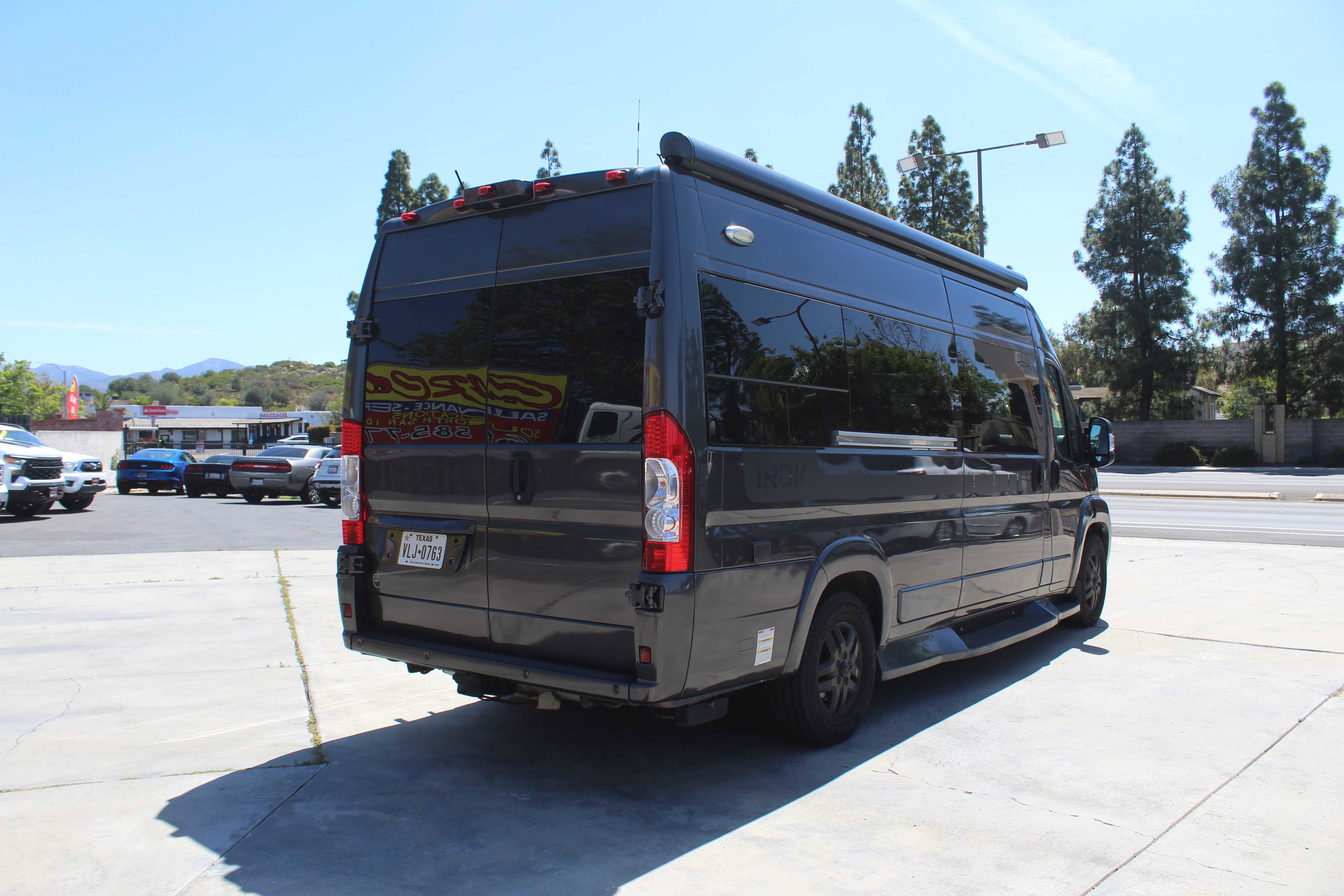 Used 2018 RAM ProMaster 3500 w/ Mopar Trailer Tow Group FWD image 12