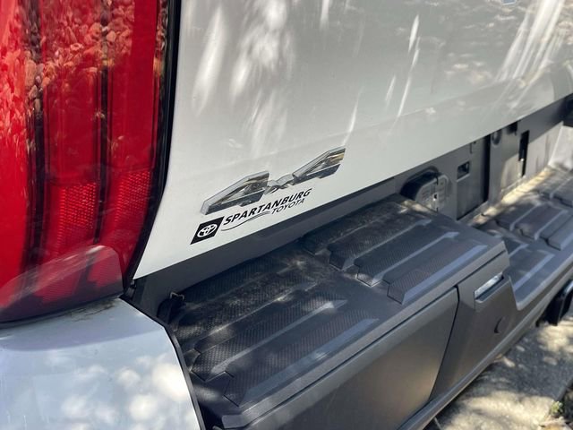 Used 2026 Toyota Tundra SR5 w/ SR5 Premium Package AWD/4WD image 9