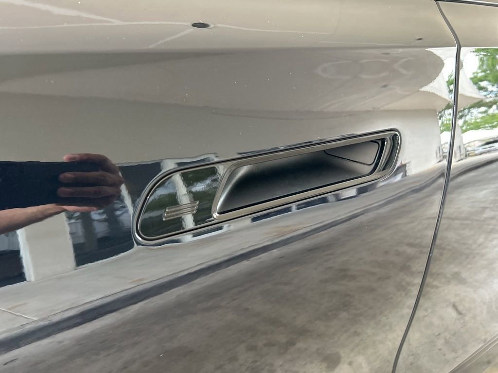 Used 2025 BMW 740i xDrive image 21