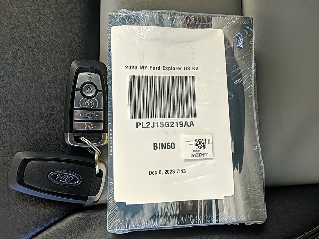 Used 2023 Ford Explorer XLT w/ Equipment Group 202A image 31