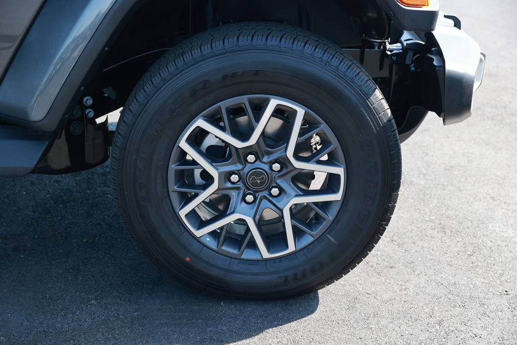 New 2026 Jeep Wrangler Unlimited Sahara AWD/4WD image 8