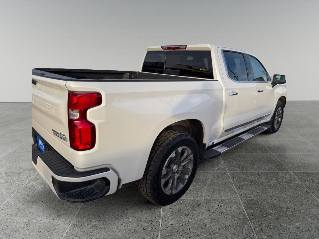 Used 2023 Chevrolet Silverado 1500 High Country w/ Z71 Off-Road Package image 5