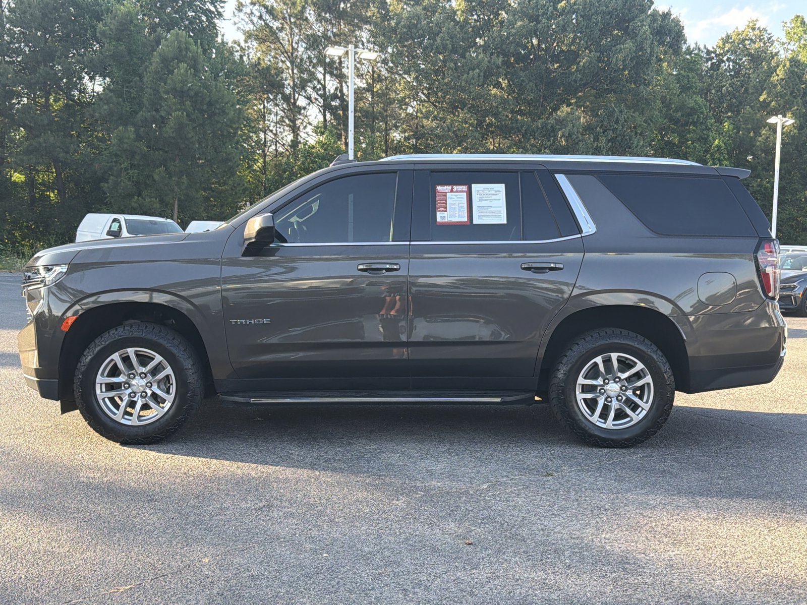 Used 2021 Chevrolet Tahoe LT RWD image 9