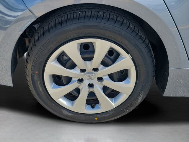 Used 2023 Toyota Corolla LE image 5