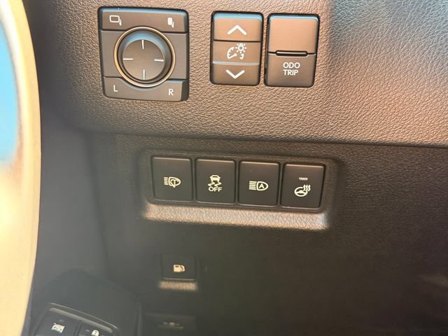 Certified 2023 Lexus GX 460 Premium w/ Premium Package AWD/4WD image 19