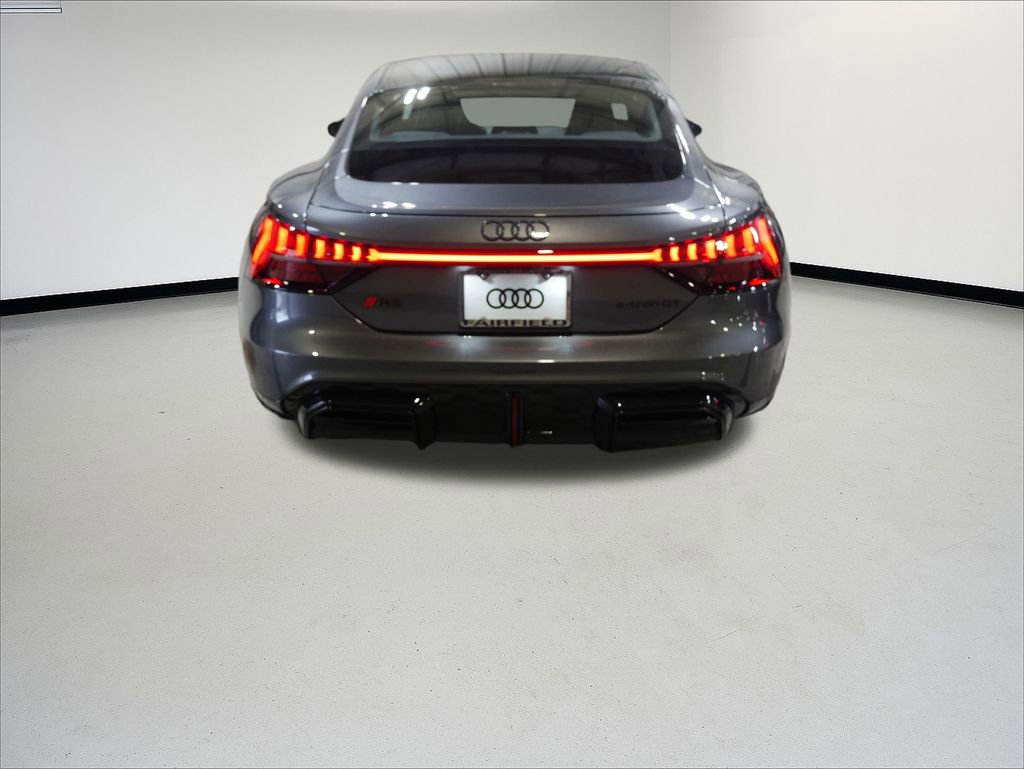 New 2026 Audi RS e-tron GT performance image 4