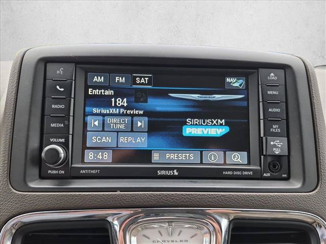 Used 2015 Chrysler Town & Country Touring FWD image 13