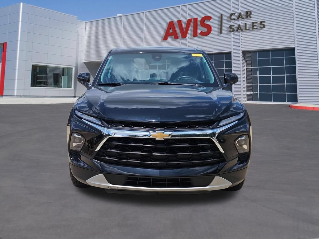 Used 2025 Chevrolet Blazer LT FWD image 10