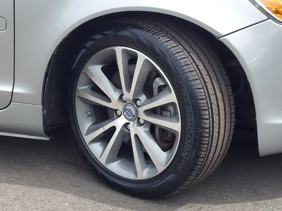 Used 2012 Volvo C70 T5 w/ Climate Pkg FWD image 32
