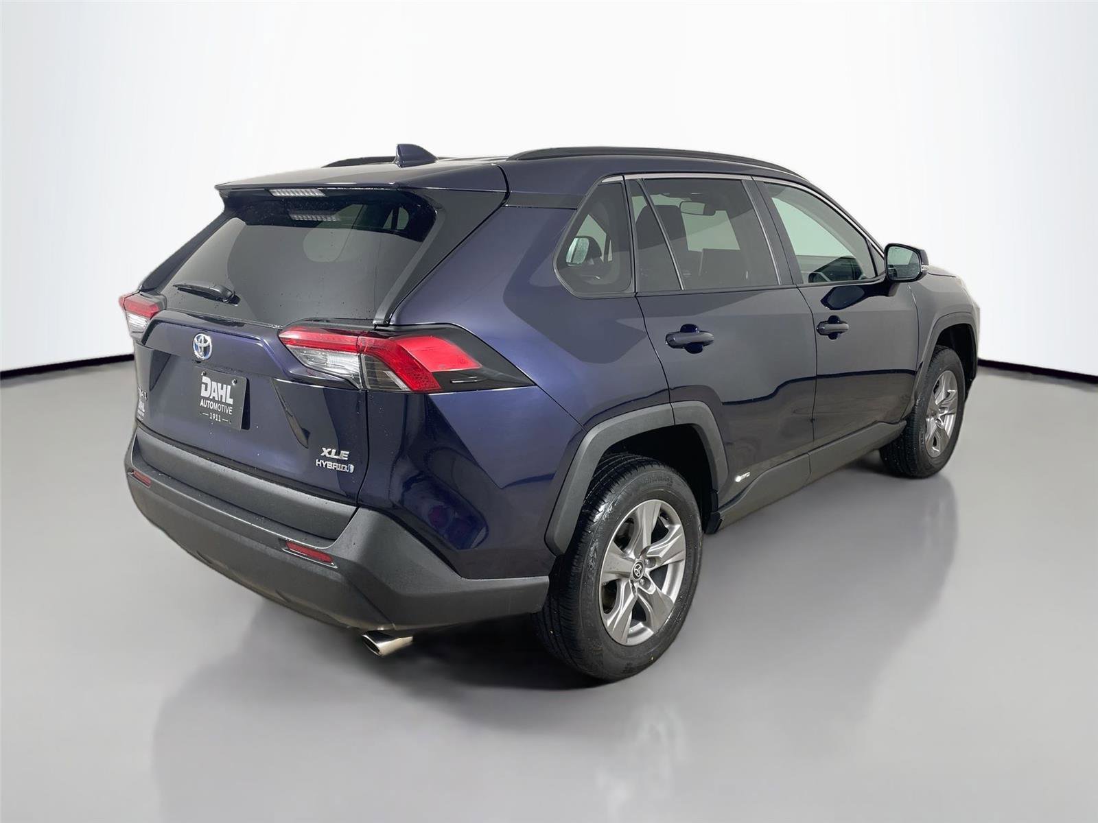 Used 2024 Toyota RAV4 XLE AWD/4WD image 13
