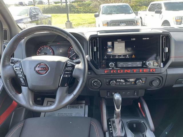Used 2025 Nissan Frontier PRO-4X w/ Pro Convenience Package image 14