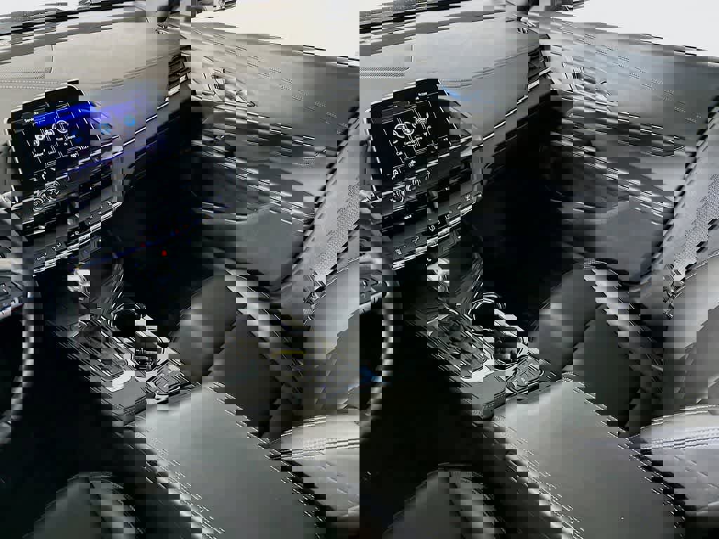 Used 2020 Cadillac CT4 Luxury w/ Cold Weather Package image 11