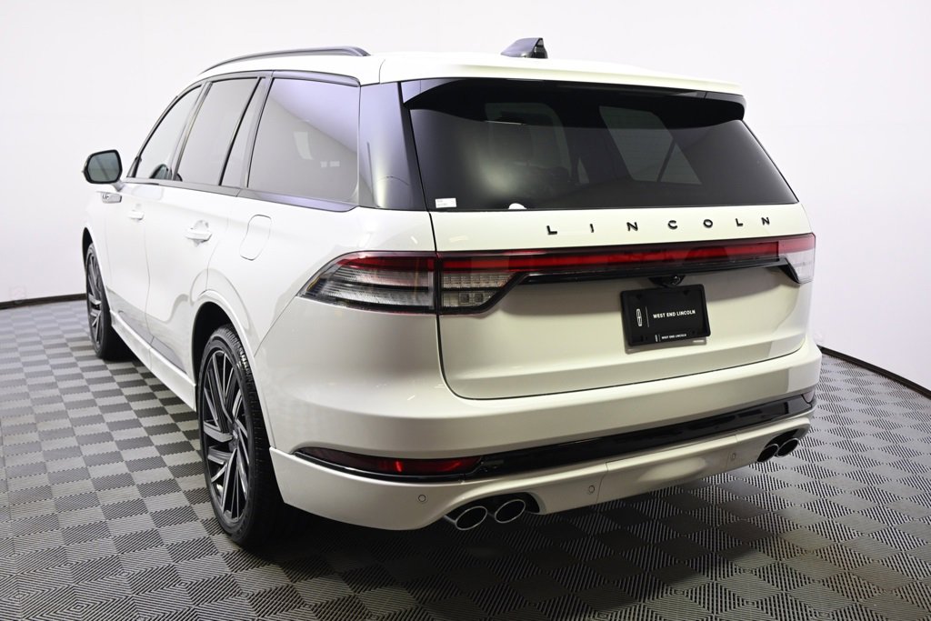 New 2026 Lincoln Aviator Black Label image 3