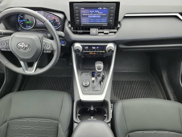 Used 2022 Toyota RAV4 SE AWD/4WD image 16