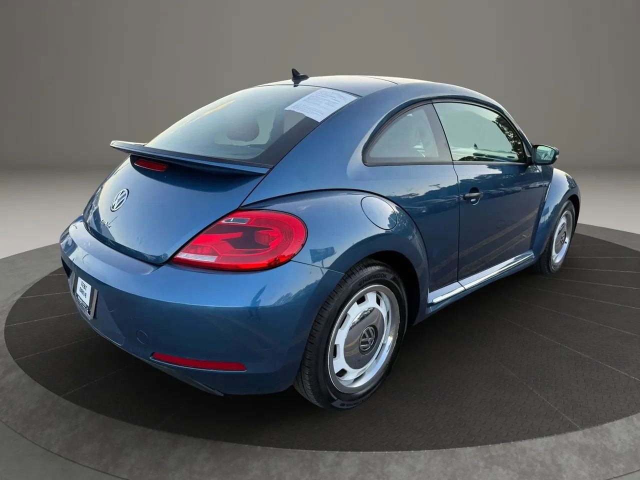 Used 2016 Volkswagen Beetle 1.8T Classic FWD image 3