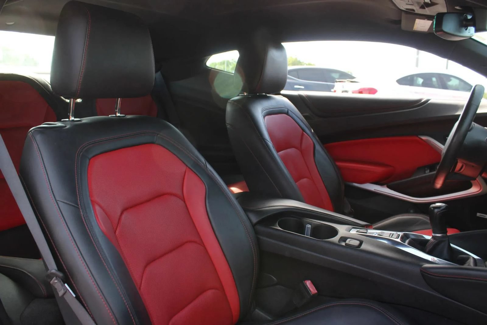 Used 2017 Chevrolet Camaro LT RWD image 14