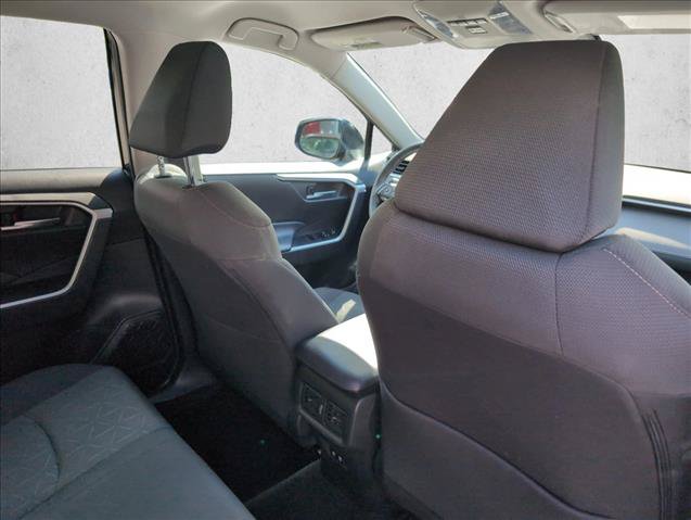 Used 2021 Toyota RAV4 XLE w/ XLE Grade Weather Package AWD/4WD image 25