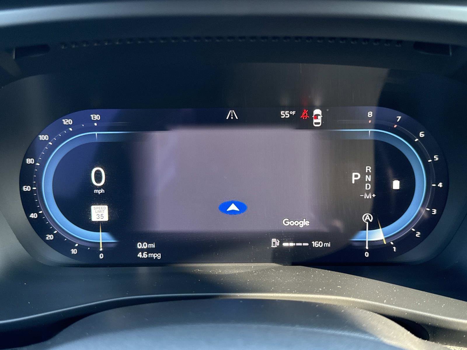 Used 2024 Volvo XC40 B5 Plus image 12