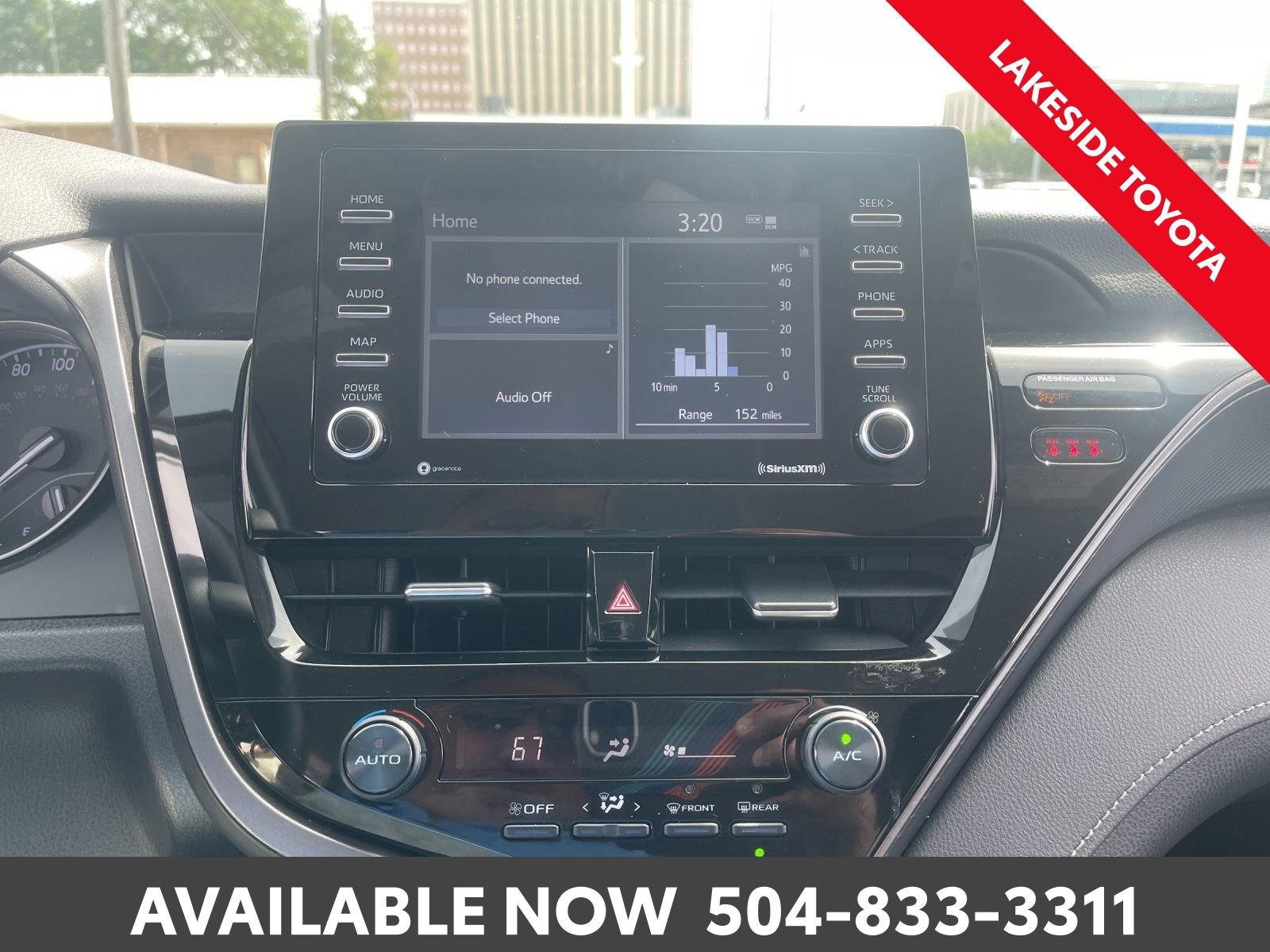 Used 2021 Toyota Camry SE FWD image 30