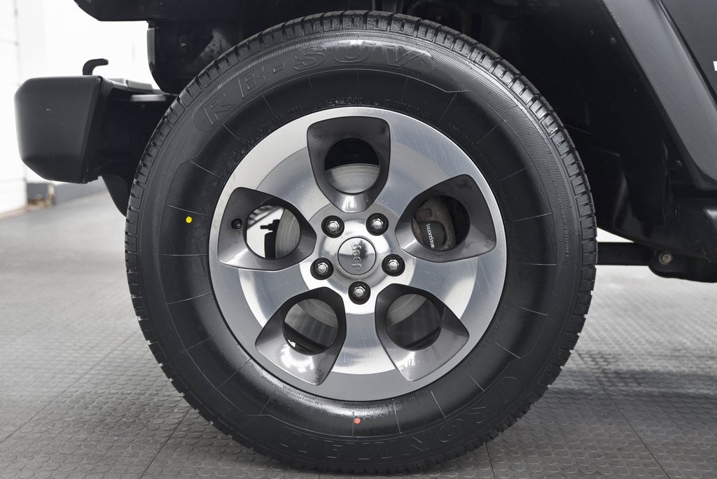 Used 2018 Jeep Wrangler Unlimited Sahara image 8