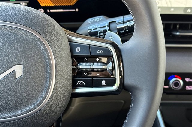 New 2026 Kia Carnival EX image 31