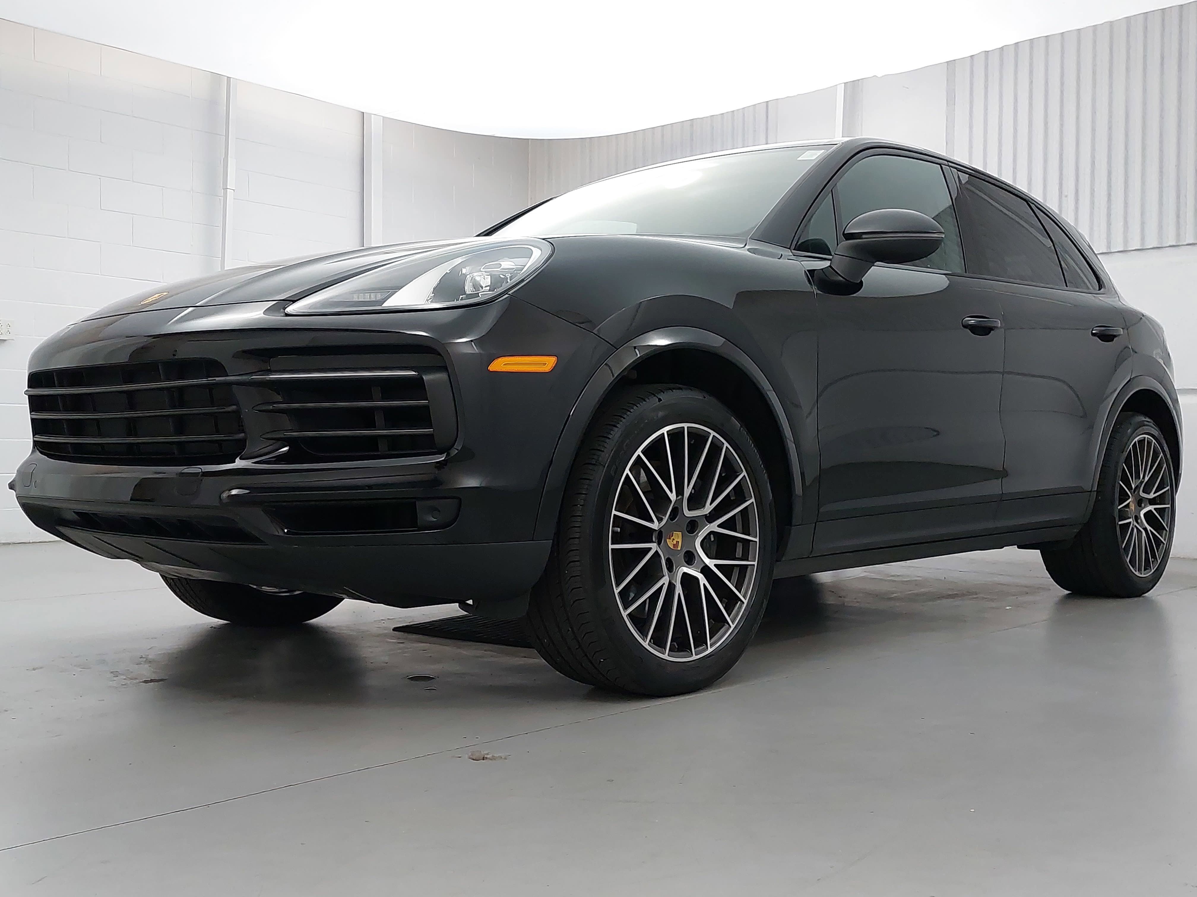 Certified 2023 Porsche Cayenne Platinum Edition AWD/4WD video 1