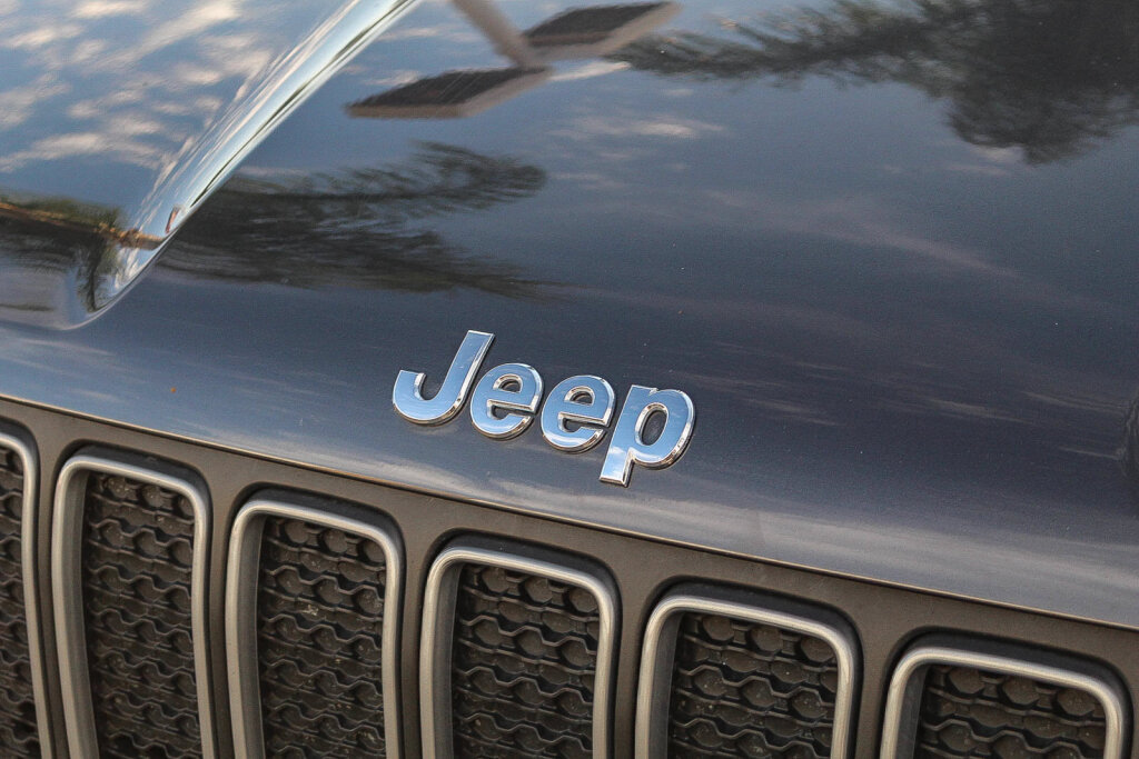 Used 2023 Jeep Renegade Latitude AWD/4WD image 23