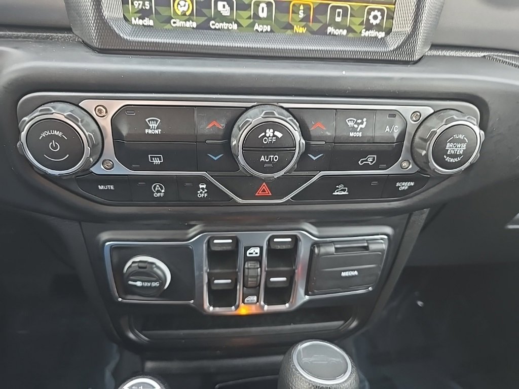 Certified 2023 Jeep Gladiator Willys image 30