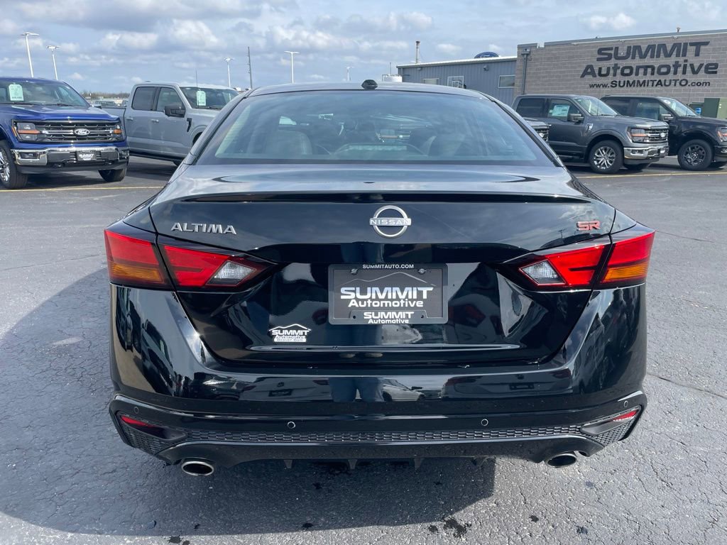 Used 2024 Nissan Altima 2.5 SR FWD image 29