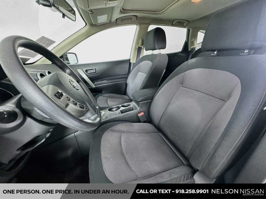 Used 2013 Nissan Rogue SV w/ Premium Pkg AWD/4WD image 21