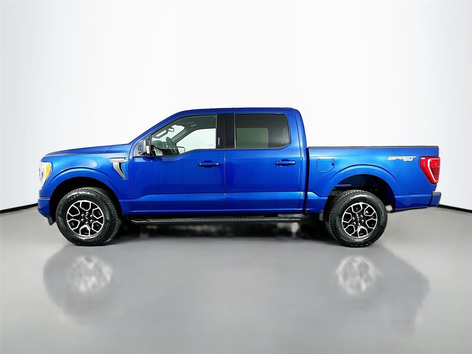 Used 2023 Ford F150 XLT w/ Equipment Group 302A High image 8