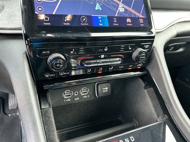 Used 2021 Jeep Grand Cherokee L Limited RWD image 21