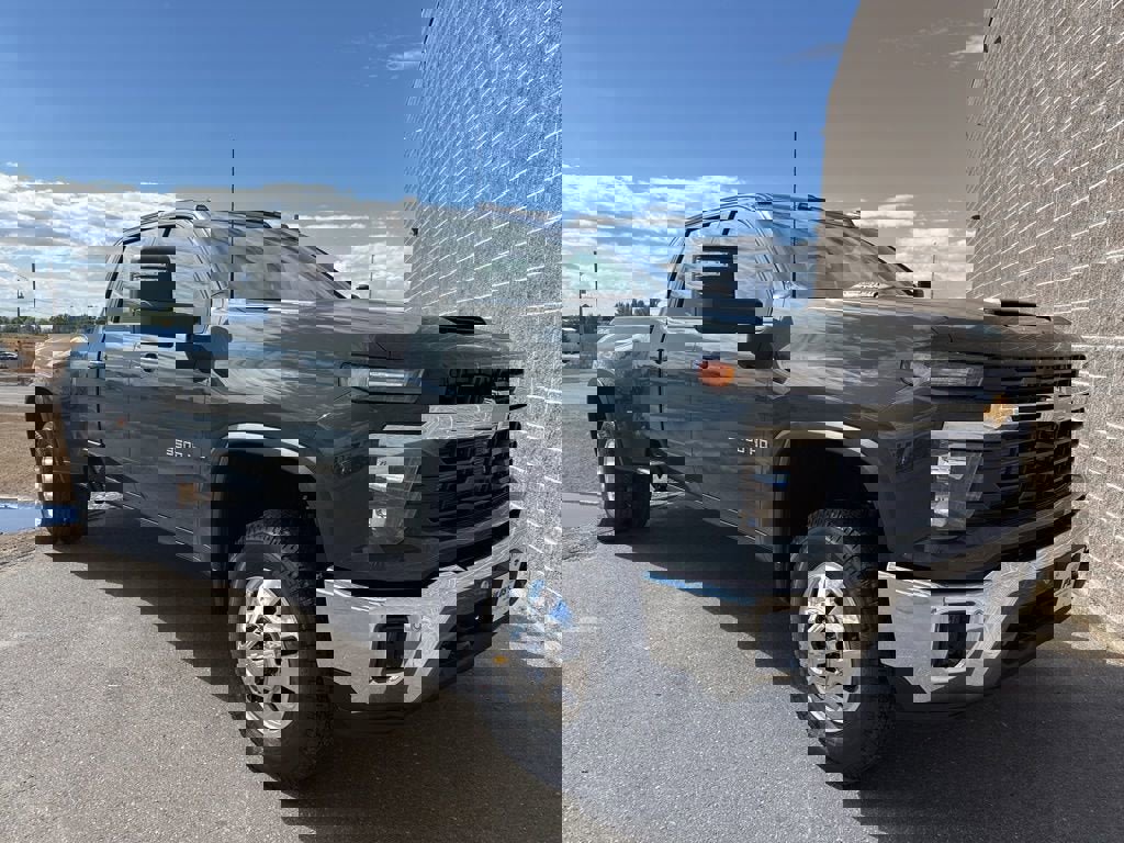 New 2026 Chevrolet Silverado 3500 LT w/ All Star Edition image 3