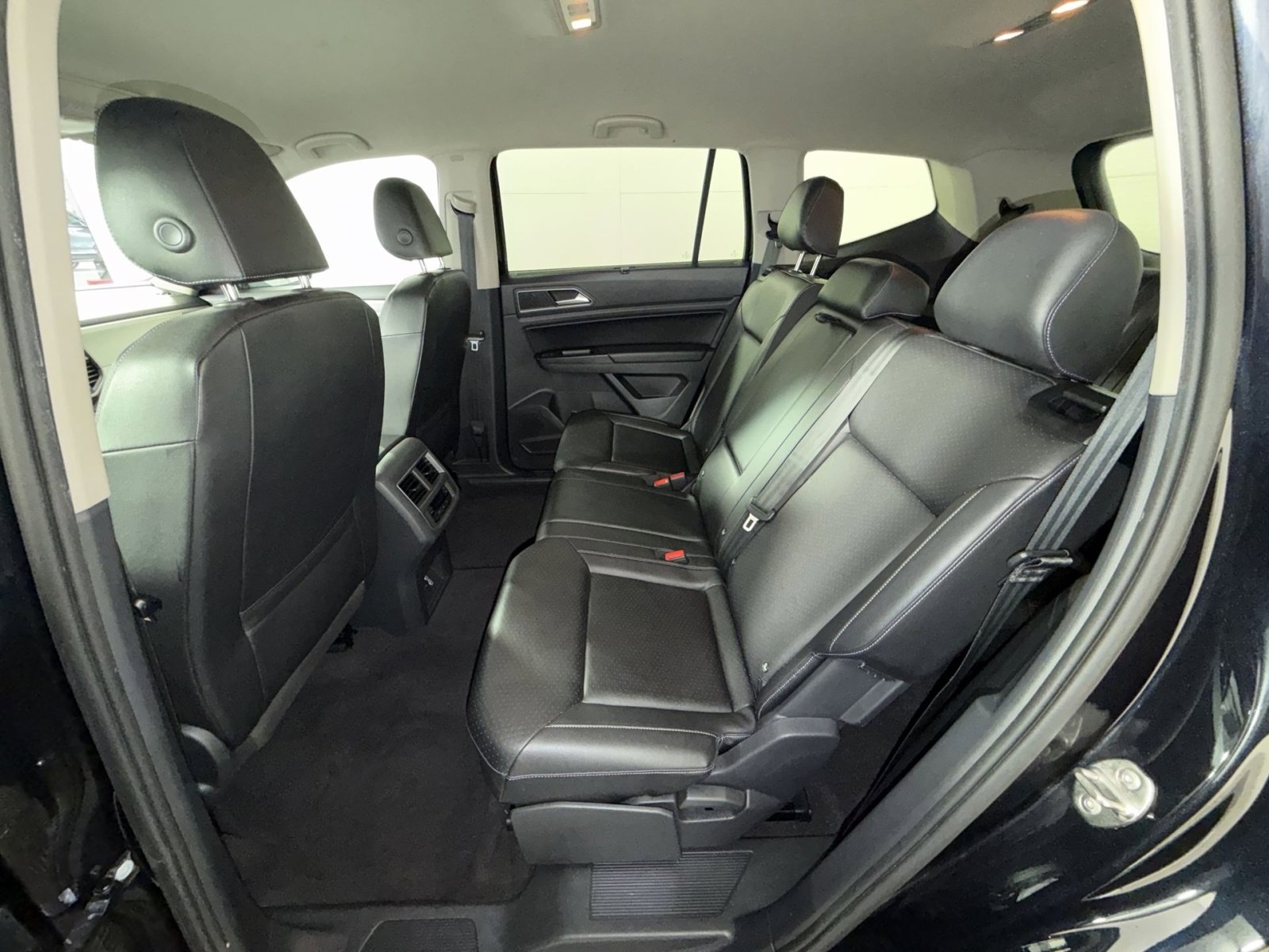 Used 2019 Volkswagen Atlas SE w/ Towing Package image 22