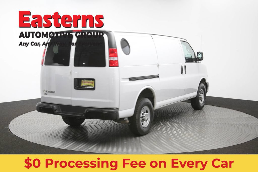 Used 2021 Chevrolet Express 3500 w/ Driver Convenience Package RWD image 36