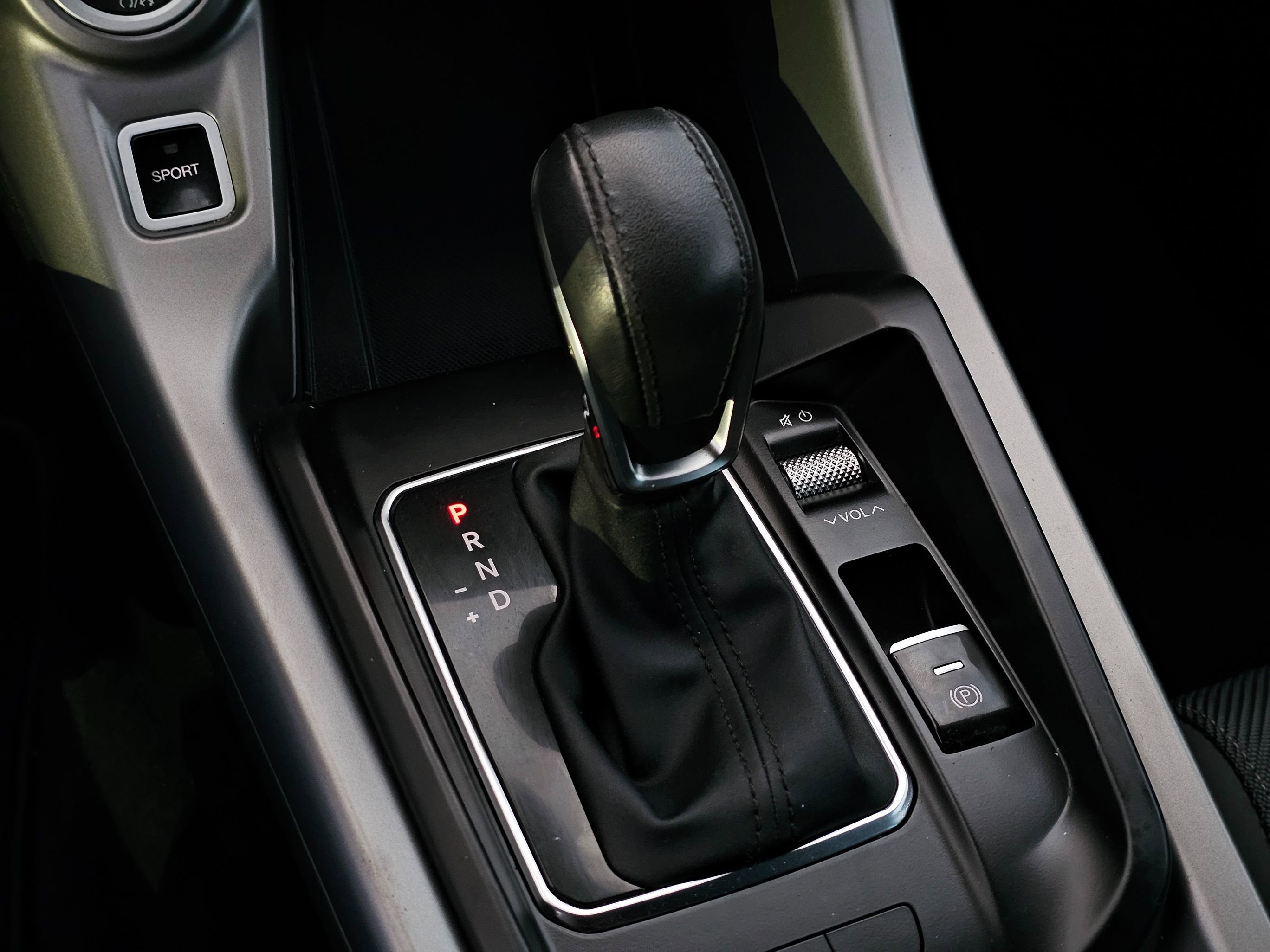 Used 2024 Dodge Hornet R/T w/ R/T Blacktop Package image 32