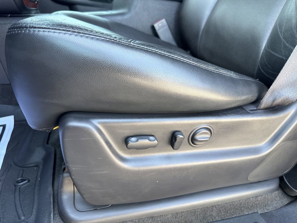 Used 2012 Chevrolet Suburban LT AWD/4WD image 14