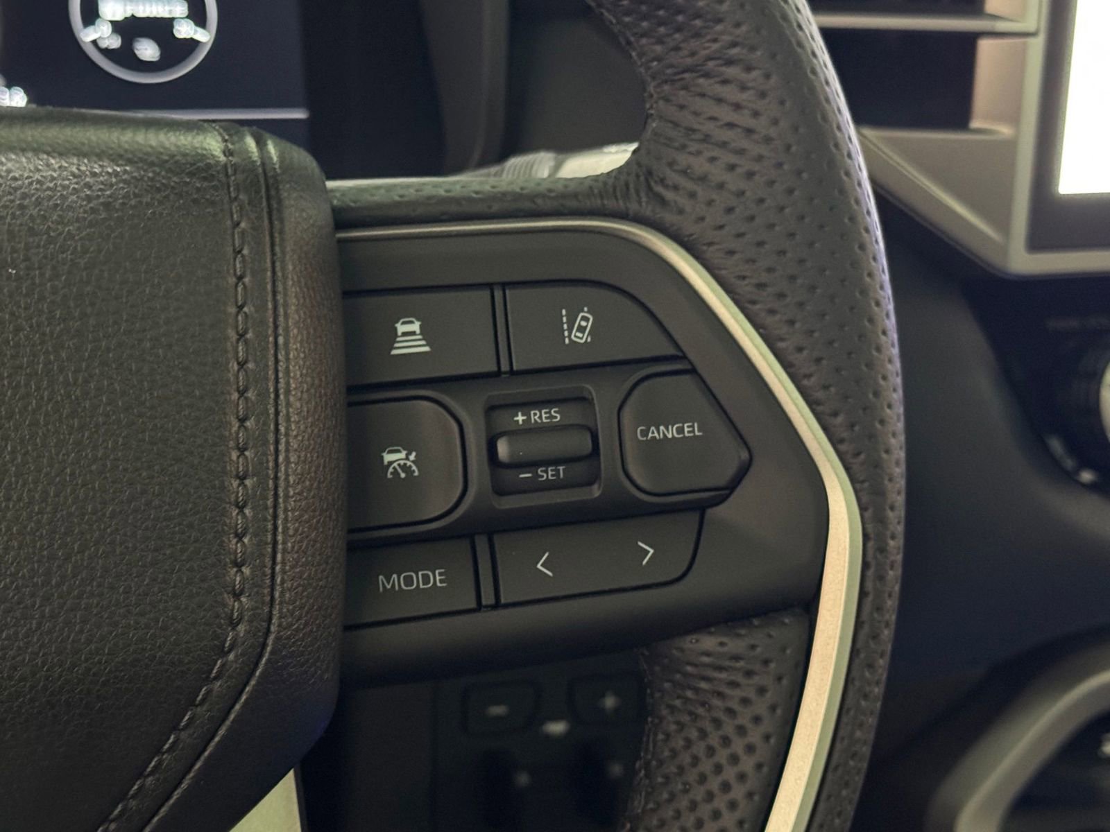 New 2026 Toyota Tundra Limited AWD/4WD image 31
