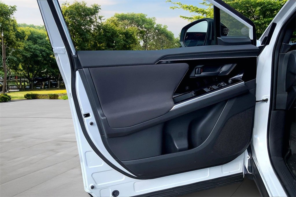 Used 2023 Subaru Solterra AWD image 19