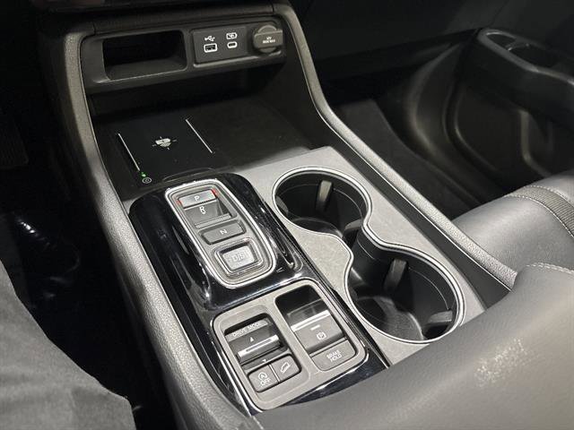 Used 2023 Honda Pilot Touring image 12