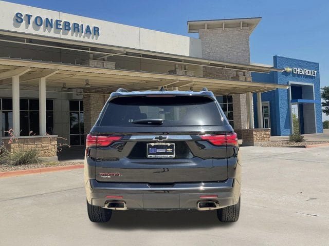Used 2023 Chevrolet Traverse Premier w/ Redline Edition FWD image 6