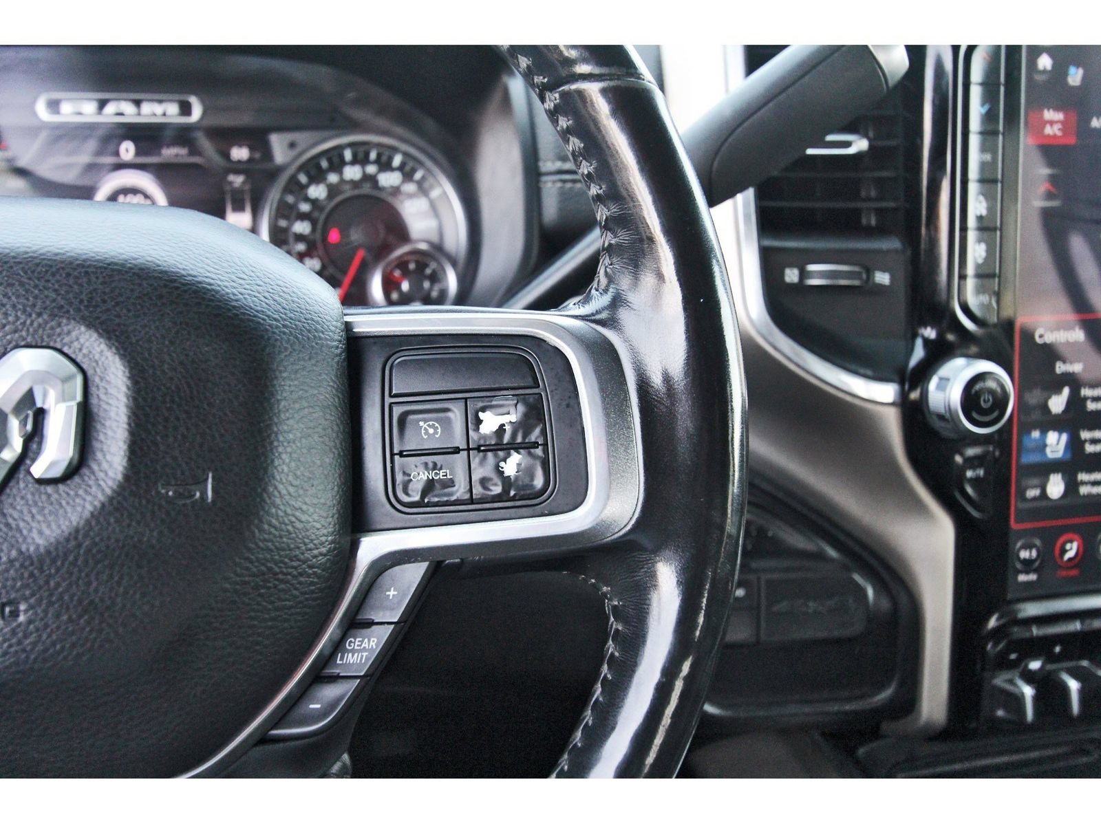 Used 2019 RAM 3500 Laramie AWD/4WD image 25