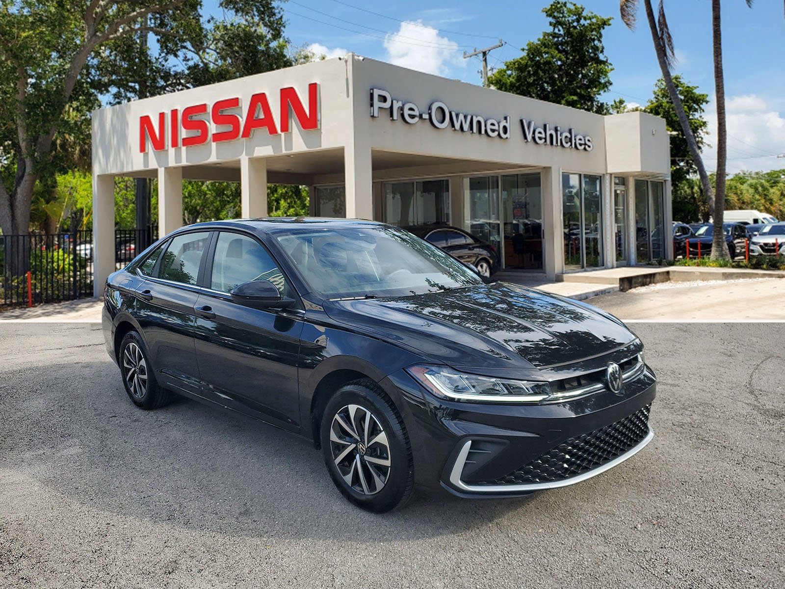 Used 2025 Volkswagen Jetta S image 3