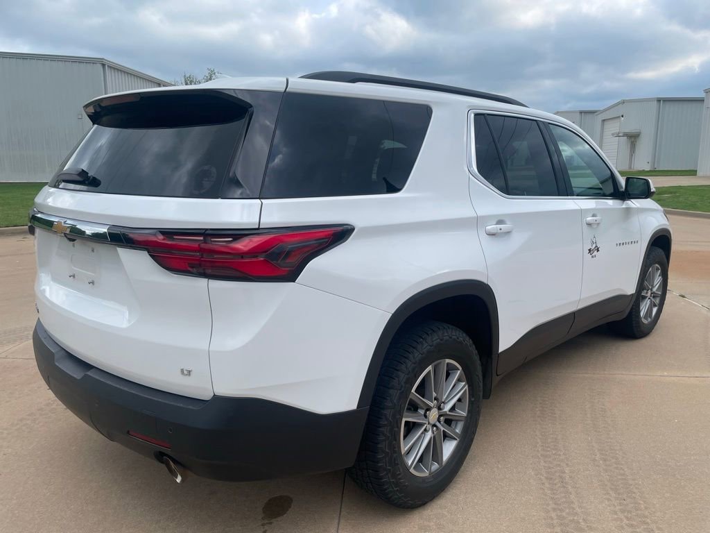 Used 2023 Chevrolet Traverse LT FWD image 6
