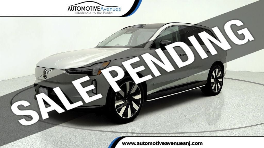 Used 2025 Volvo EX90 Ultra AWD/4WD image 1