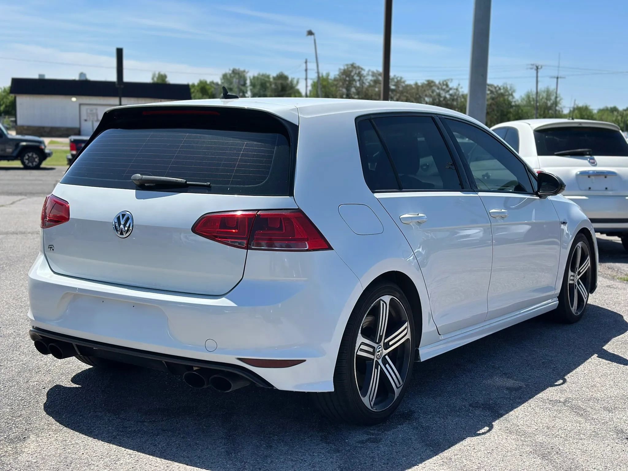 Used 2016 Volkswagen Golf R 4-Door AWD/4WD image 6