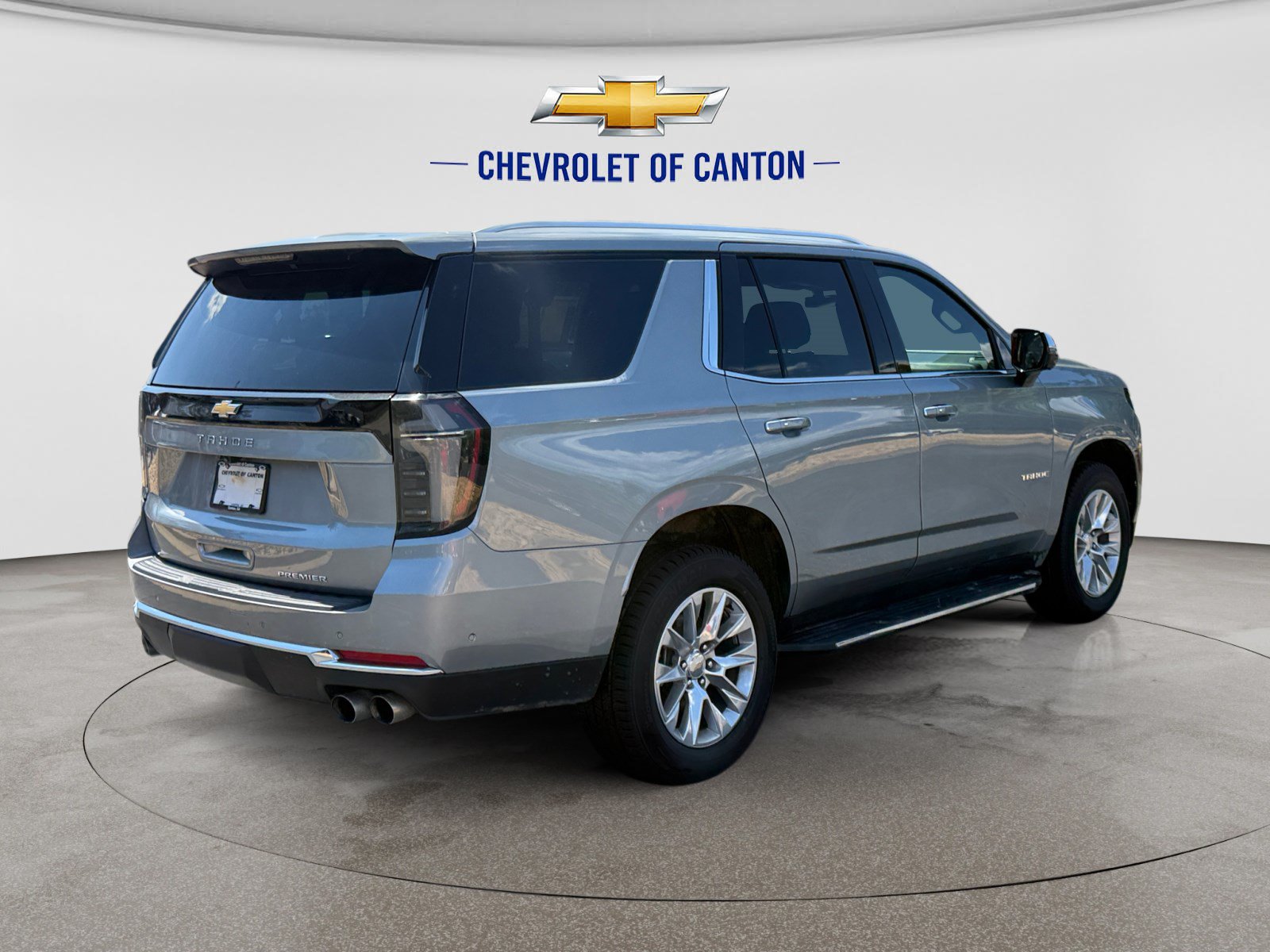 Used 2025 Chevrolet Tahoe Premier AWD/4WD image 5