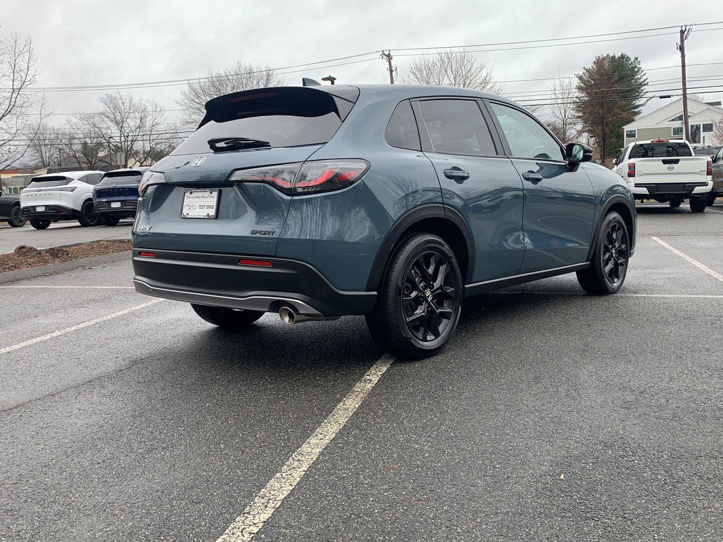 Used 2024 Honda HR-V Sport image 3